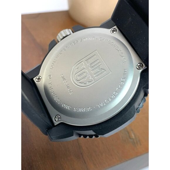 Luminox Men's Watch X2.2055 Sea Lion Navy Seal Swiss Quartz Black Rubber 44mm - Picture 7 of 14